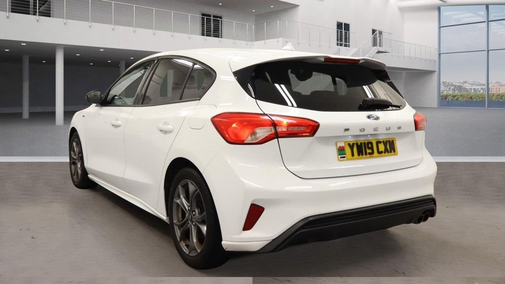 Used Ford Focus 2019 for sale - 76934792: Photo 3