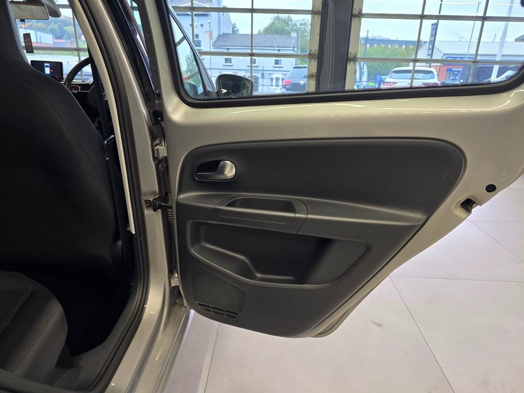 Used Volkswagen up! 2015 for sale - 76173205: Photo 21