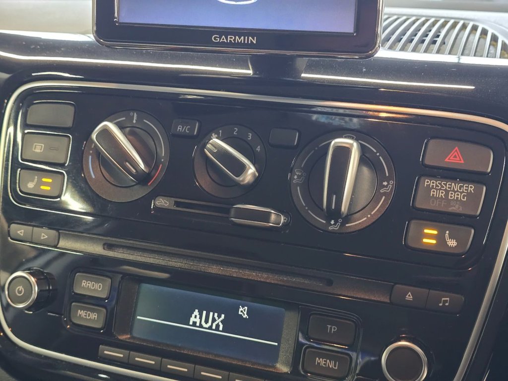 Used Volkswagen up! 2015 for sale - 76173205: Photo 39