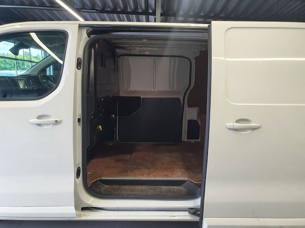 Used Vauxhall Vivaro 2019 for sale - 76132410: Photo 28