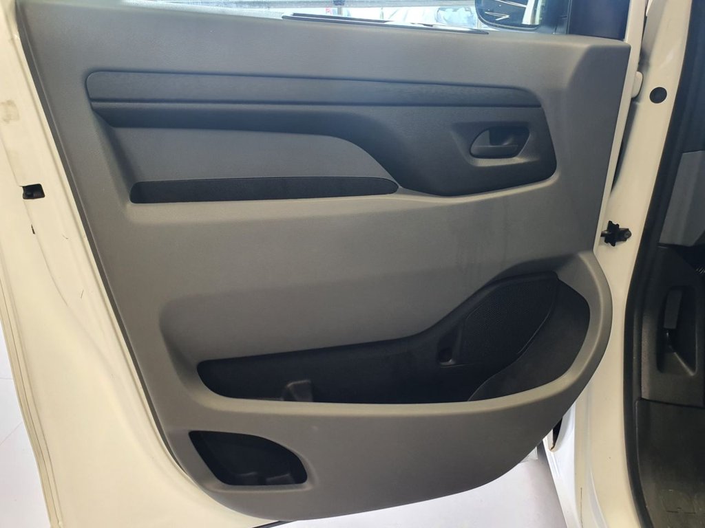 Used Vauxhall Vivaro 2019 for sale - 76132410: Photo 30