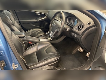 Used Volvo V40 2015 for sale - 75272019: Photo