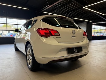 Used Vauxhall Astra 2015 for sale - 75876710: Photo