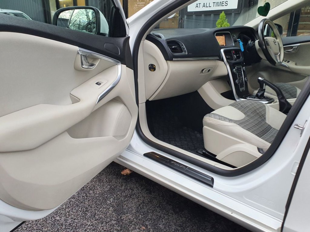 Used Volvo V40 2018 for sale - 77408249: Photo 19