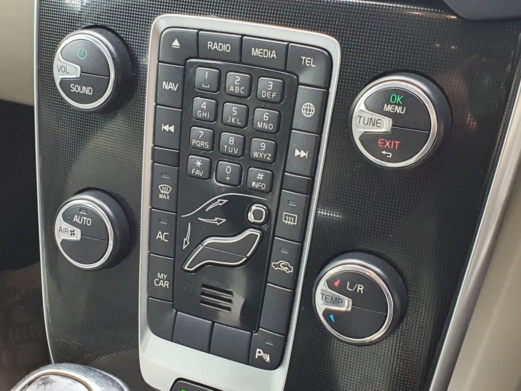 Used Volvo V40 2018 for sale - 77408249: Photo 26