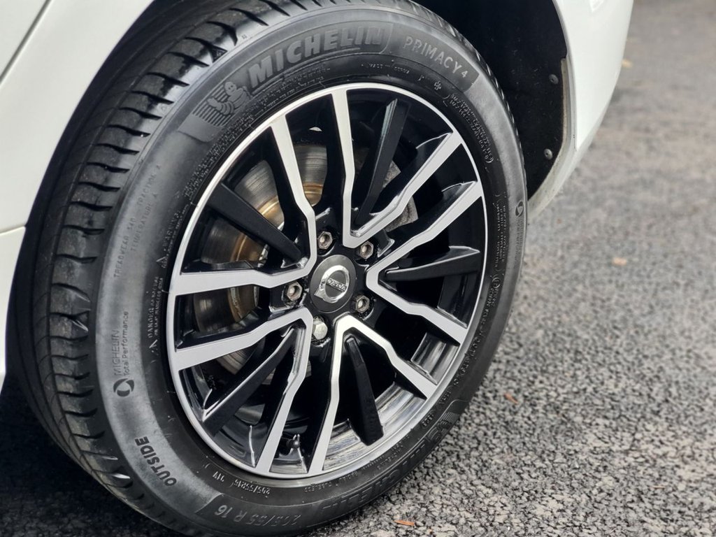 Used Volvo V40 2018 for sale - 77408249: Photo 9