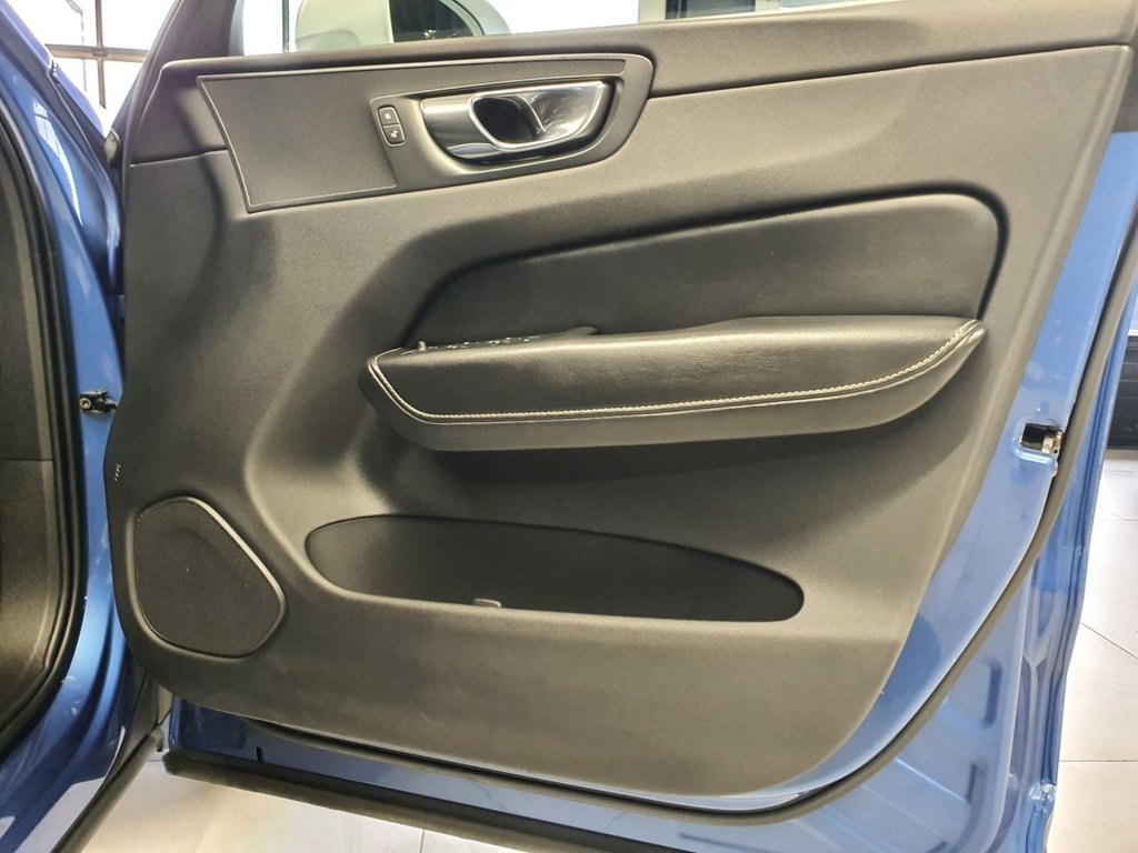 Used Volvo XC60 2018 for sale - 76604384: Photo 17