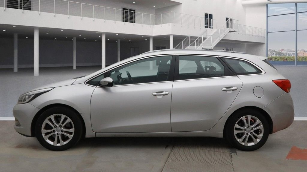 Used Kia Ceed 2015 for sale - 76883285: Photo 4