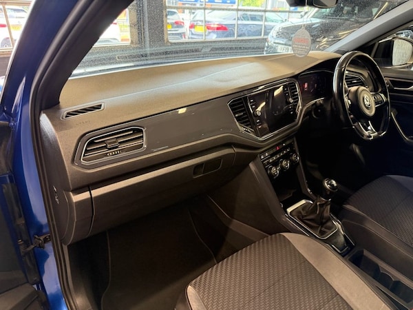 Used Volkswagen T-Roc 2018 for sale - 75411281: Photo 37