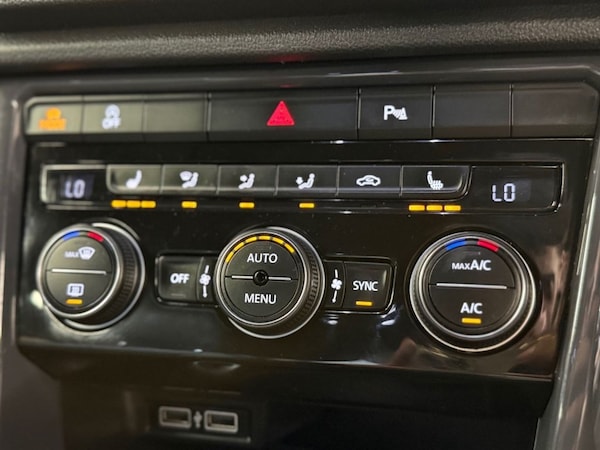 Used Volkswagen T-Roc 2018 for sale - 75411281: Photo 39