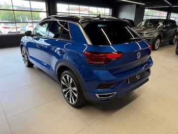 Used Volkswagen T-Roc 2018 for sale - 75411281: Photo