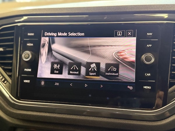 Used Volkswagen T-Roc 2018 for sale - 75411281: Photo 50