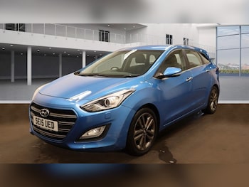 Used Hyundai i30 2015 for sale - 76454409: Photo