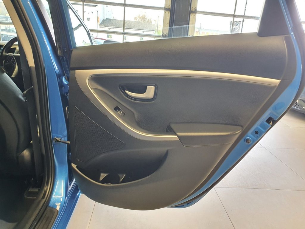 Used Hyundai i30 2015 for sale - 76454409: Photo 21