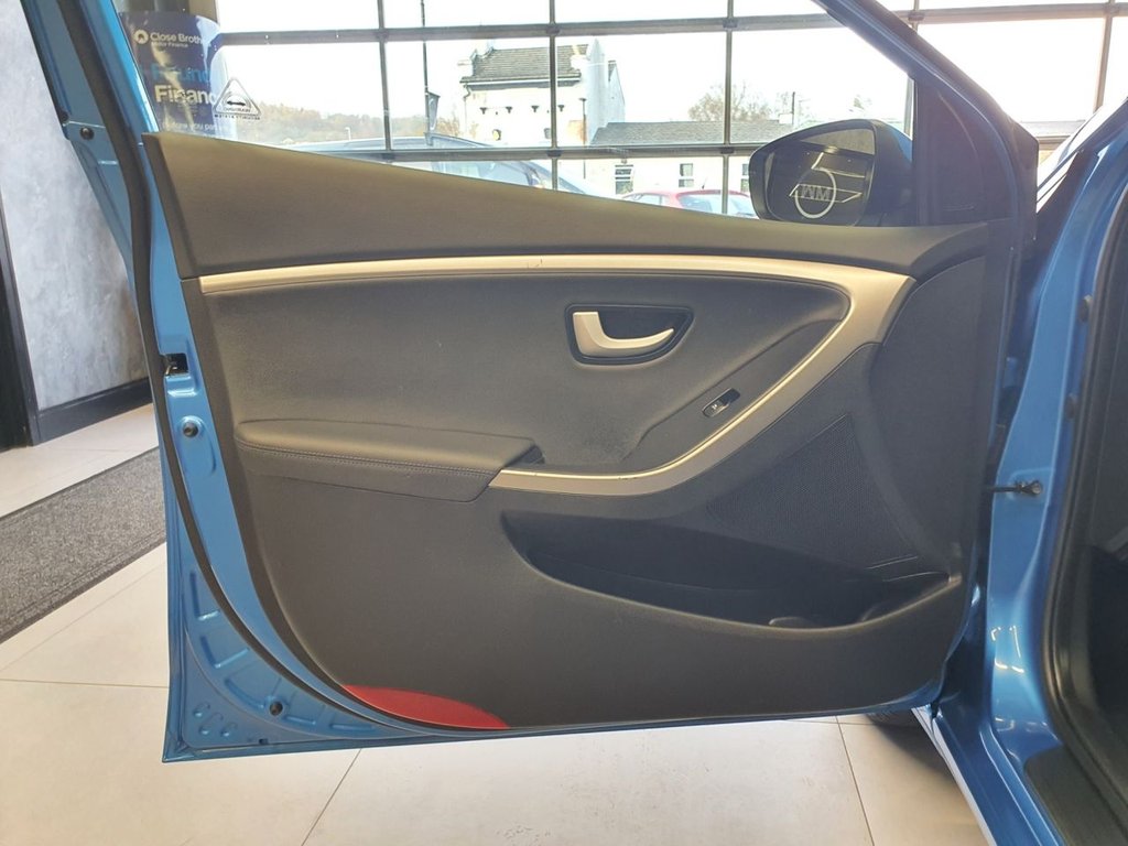 Used Hyundai i30 2015 for sale - 76454409: Photo 29