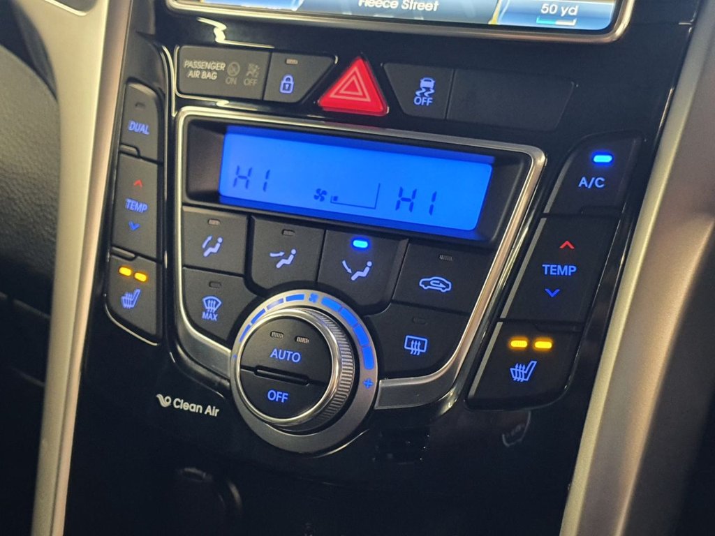 Used Hyundai i30 2015 for sale - 76454409: Photo 41