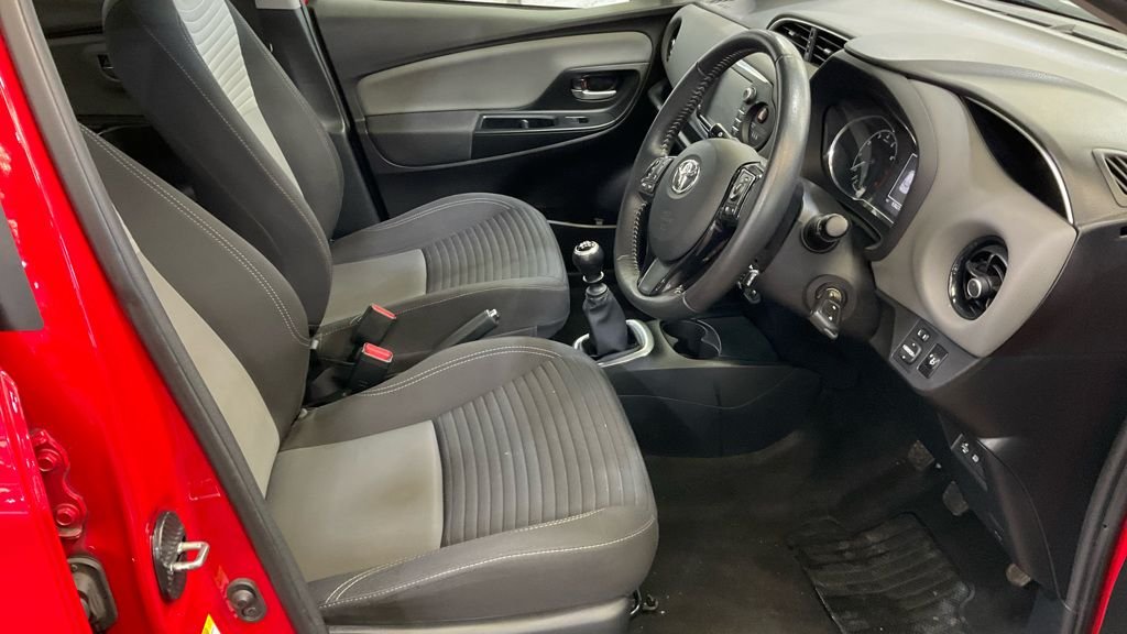 Used Toyota Yaris 2018 for sale - 78002556: Photo 8