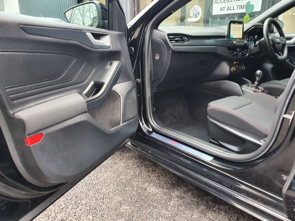 Used Ford Focus 2019 for sale - 77692895: Photo 19