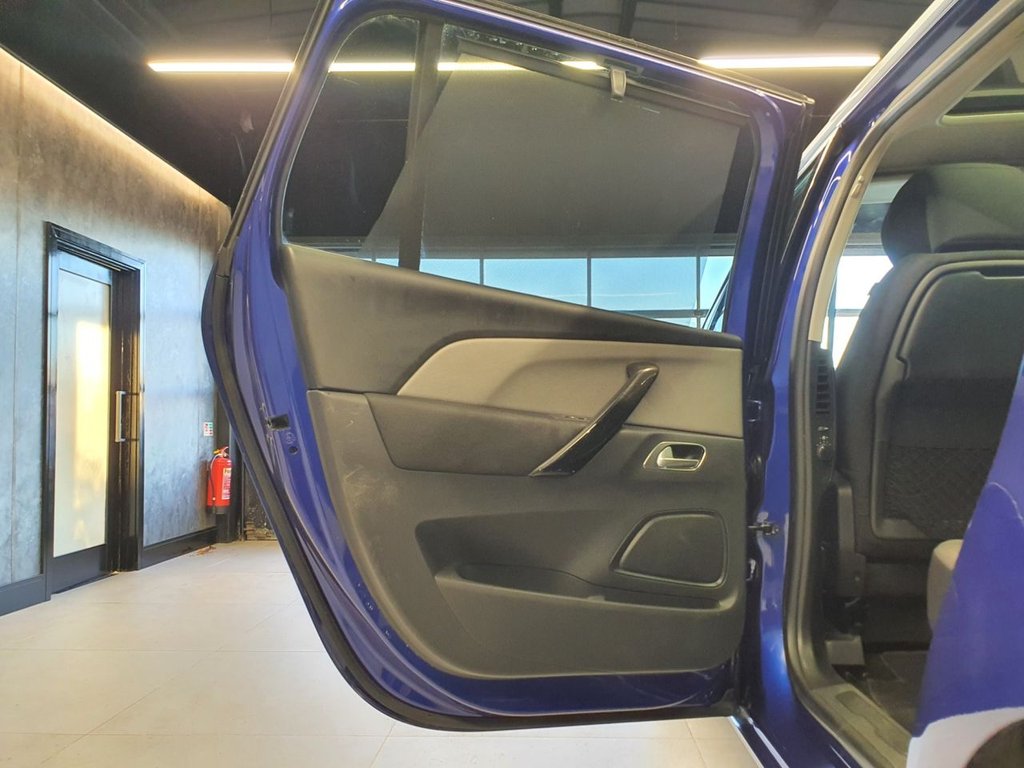 Used Citroen C4 Grand Picasso 2017 for sale - 76654877: Photo 37