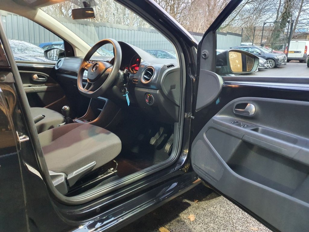 Used Volkswagen up! 2017 for sale - 77236358: Photo 12