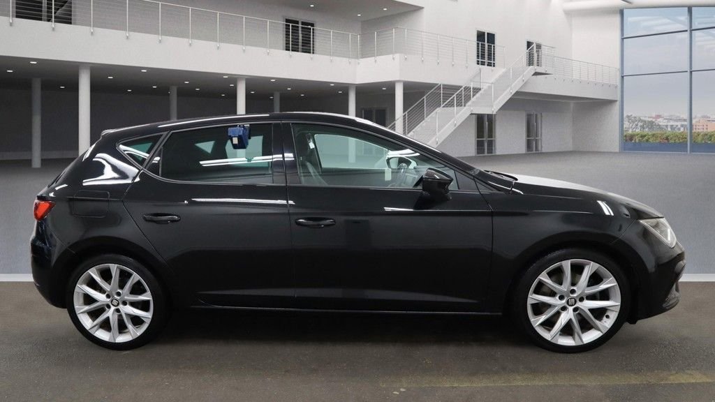 Used SEAT Leon 2019 for sale - 76535800: Photo 5