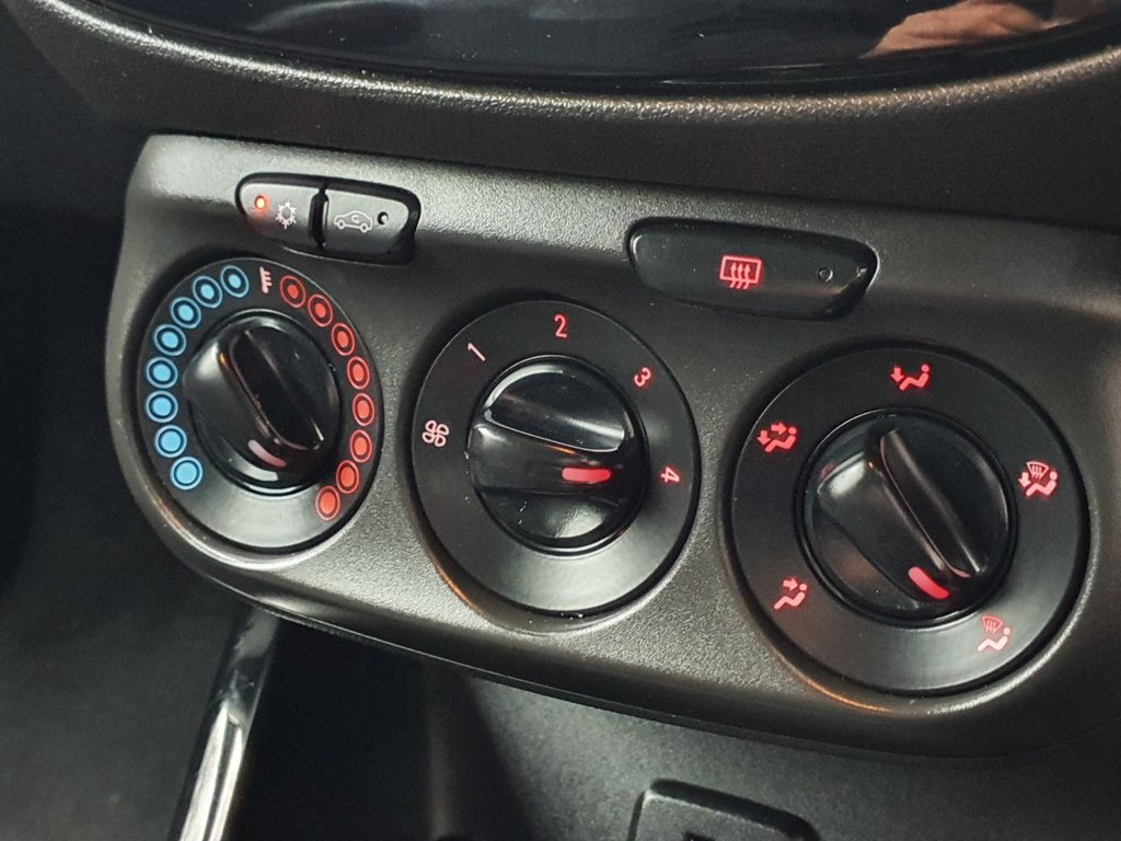 Used Vauxhall ADAM 2016 for sale - 77507000: Photo 24