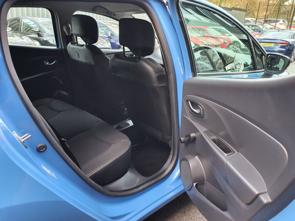 Used Renault Clio 2015 for sale - 77820699: Photo 14