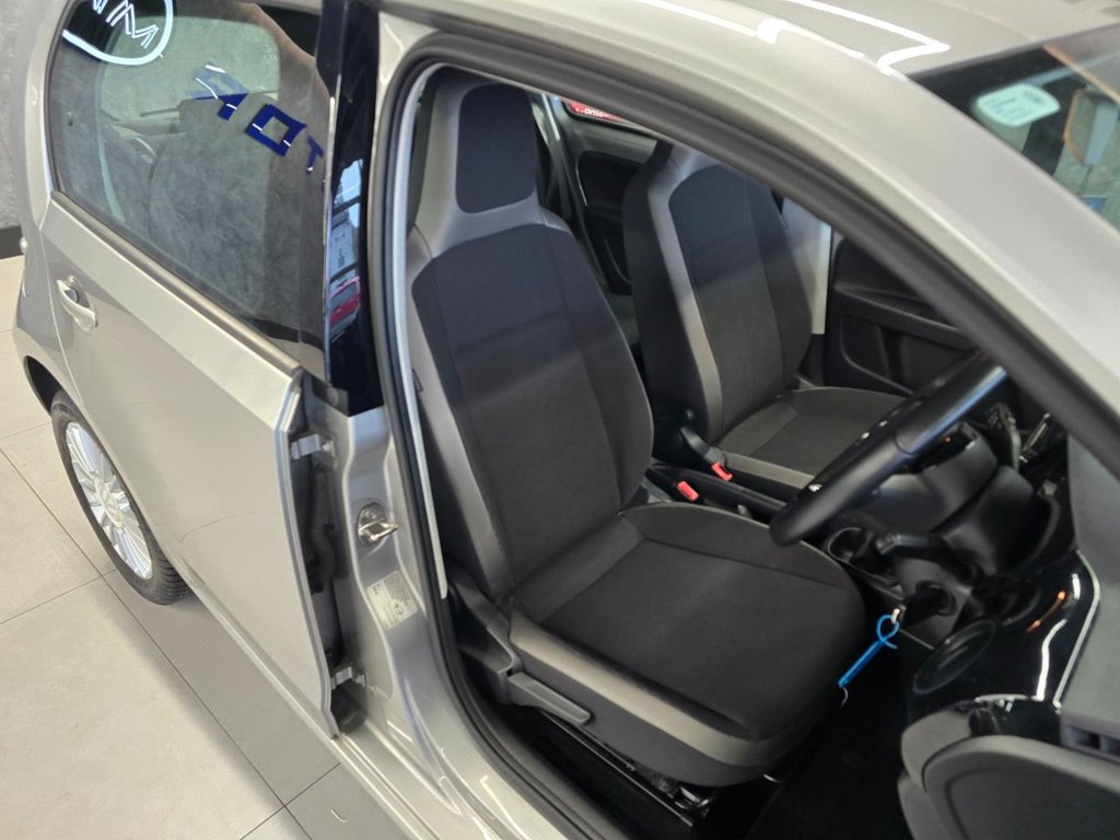 Used Volkswagen up! 2015 for sale - 77152980: Photo 19