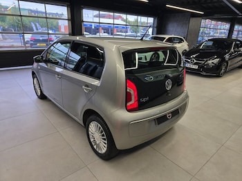 Used Volkswagen up! 2015 for sale - 77152980: Photo