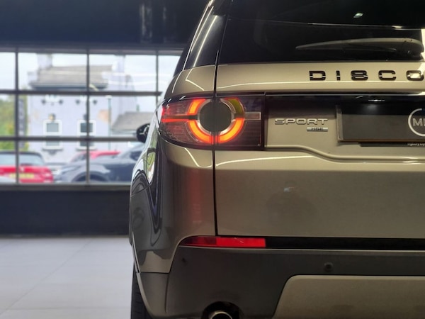 Used Land Rover Discovery Sport 2017 for sale - 76235310: Photo 15
