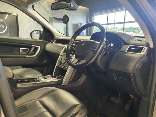 Used Land Rover Discovery Sport 2017 for sale - 76235310: Photo 20