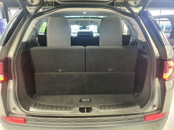Used Land Rover Discovery Sport 2017 for sale - 76235310: Photo 26