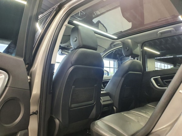 Used Land Rover Discovery Sport 2017 for sale - 76235310: Photo 30