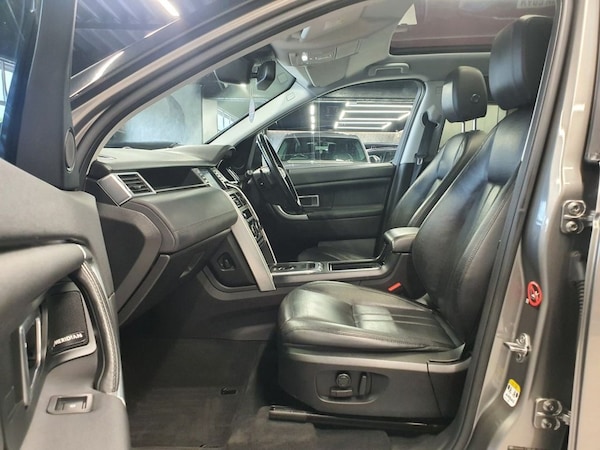 Used Land Rover Discovery Sport 2017 for sale - 76235310: Photo 32