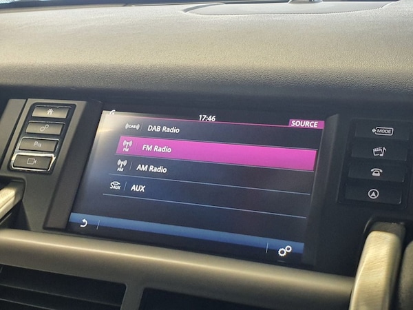 Used Land Rover Discovery Sport 2017 for sale - 76235310: Photo 47