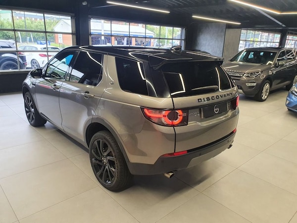Used Land Rover Discovery Sport 2017 for sale - 76235310: Photo 4
