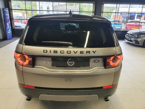 Used Land Rover Discovery Sport 2017 for sale - 76235310: Photo 6