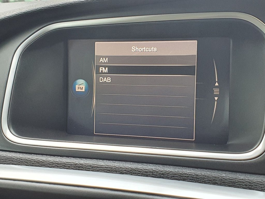 Used Volvo V40 2018 for sale - 77451656: Photo 28