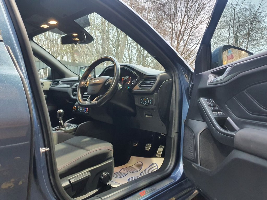 Used Ford Focus 2018 for sale - 76604985: Photo 12