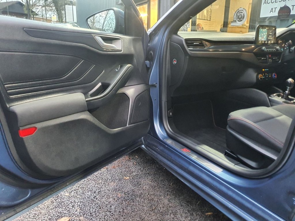 Used Ford Focus 2018 for sale - 76604985: Photo 19