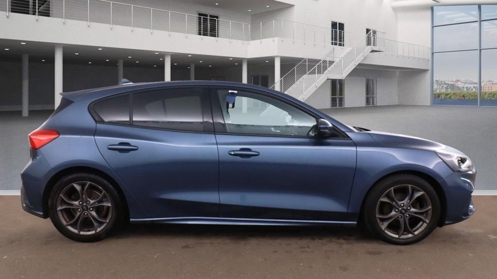 Used Ford Focus 2018 for sale - 76604985: Photo 3
