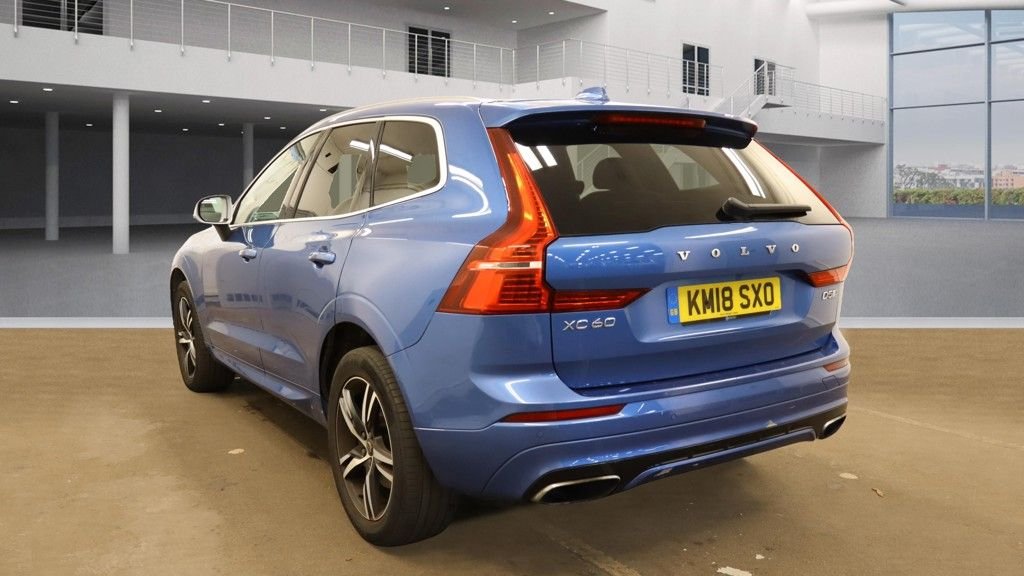 Used Volvo XC60 2018 for sale - 76132288: Photo 3