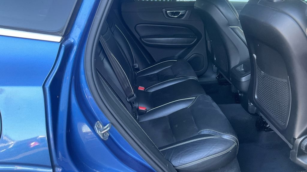 Used Volvo XC60 2018 for sale - 76132288: Photo 8