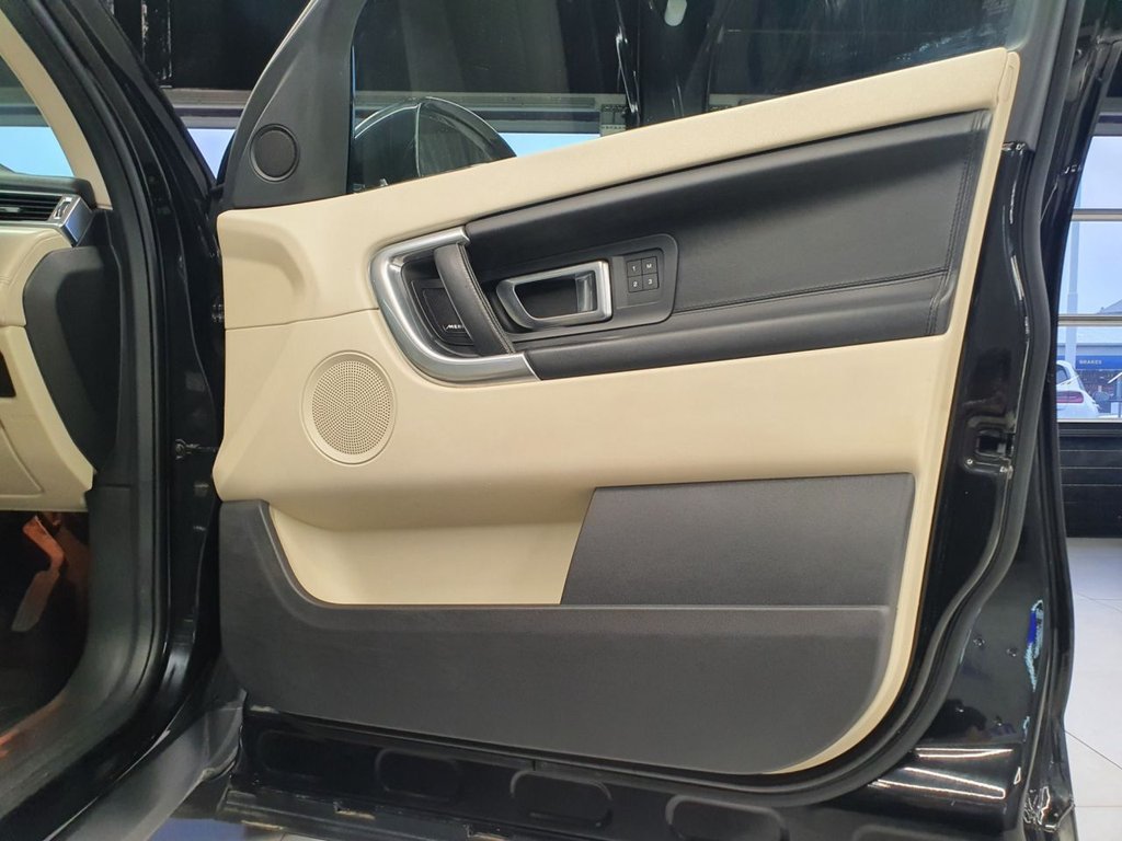 Used Land Rover Discovery Sport 2016 for sale - 76173400: Photo 21