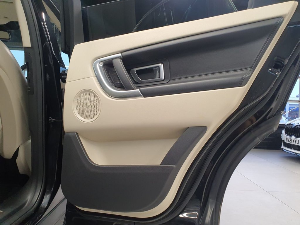 Used Land Rover Discovery Sport 2016 for sale - 76173400: Photo 25