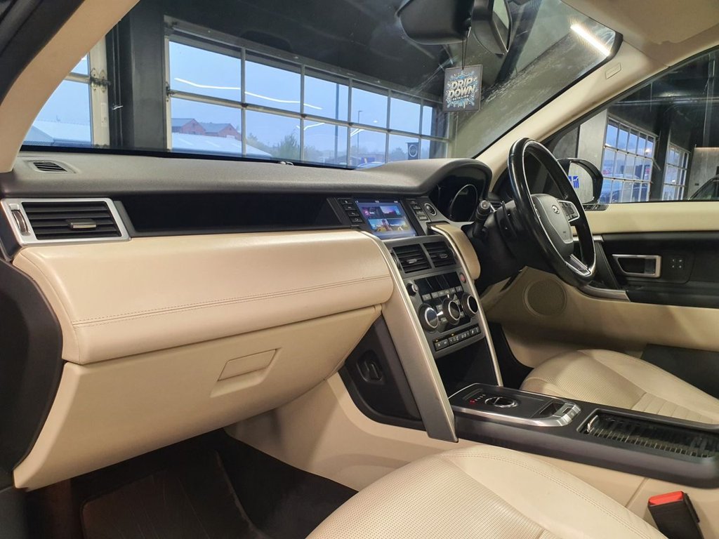 Used Land Rover Discovery Sport 2016 for sale - 76173400: Photo 35