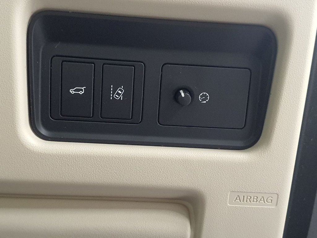 Used Land Rover Discovery Sport 2016 for sale - 76173400: Photo 47