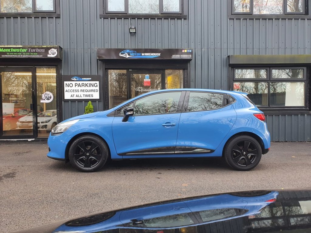 Used Renault Clio 2015 for sale - 77621246: Photo 2