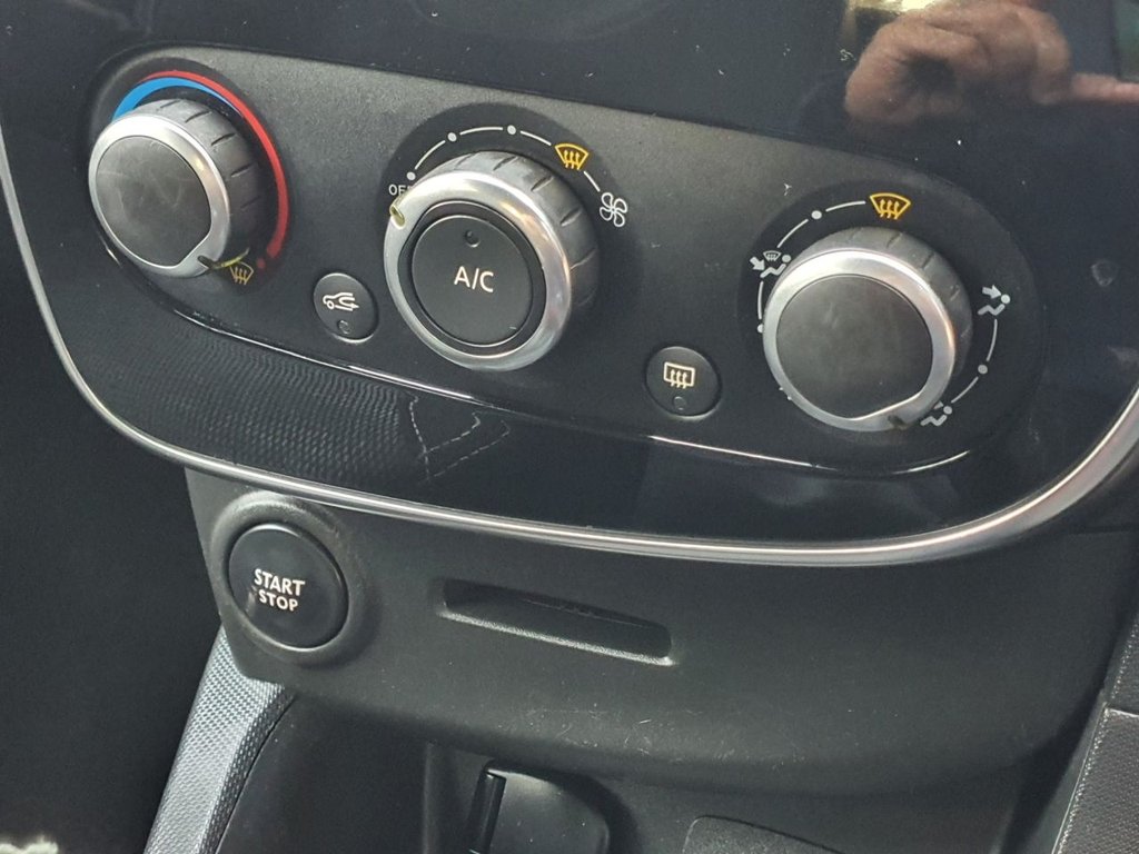 Used Renault Clio 2015 for sale - 77621246: Photo 26