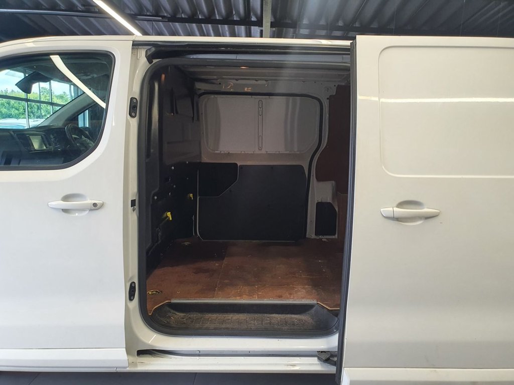 Used Vauxhall Vivaro 2019 for sale - 77654910: Photo 28